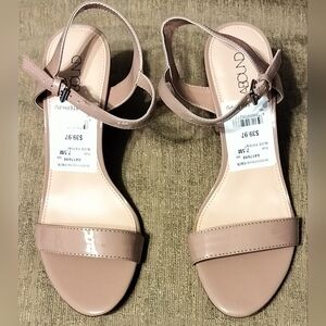 Abound Nude Patent Shoes Size 7 1/2